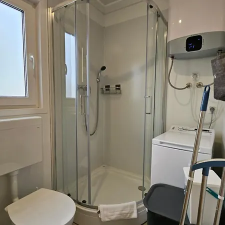 Ahoi Hause 10 * Drage